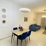 Ina Apartment *