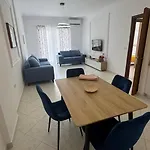Apartment Ina Golem (Tirana)