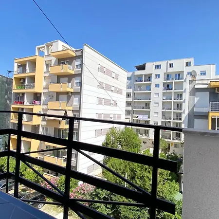 Ina * Golem (Tirana)