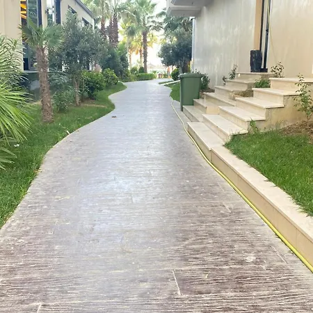 Ina شقة *
